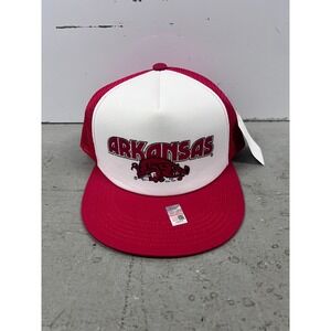 Arkansas Razorbacks Trucker Hat Mens Red‎ White Mesh Back Snapback Football NWT